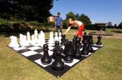 Giant Chess